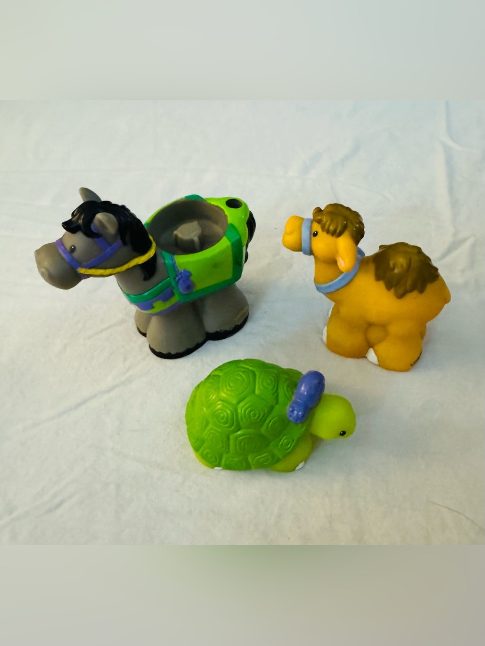 Random Little People Set - Green Turtle, Yellow Camel, Gray Kingdom